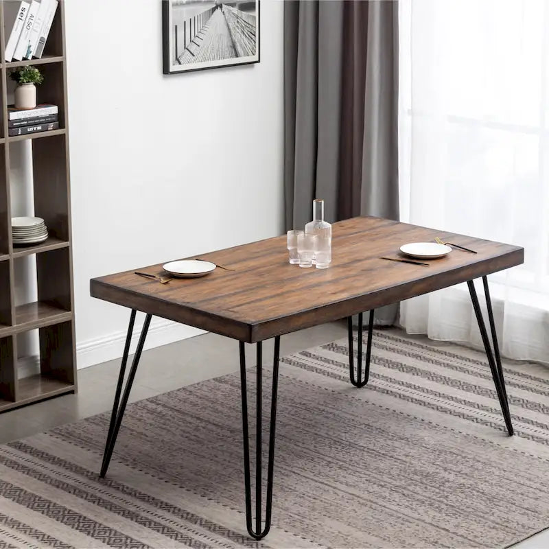 Table à manger industrielle à trépied en pin foncé rustique et noir, 6 personnes