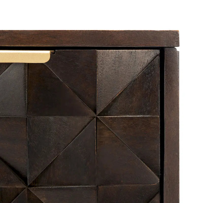 Commode 3 tiroirs en noyer avec motifs sculptés géométriques
