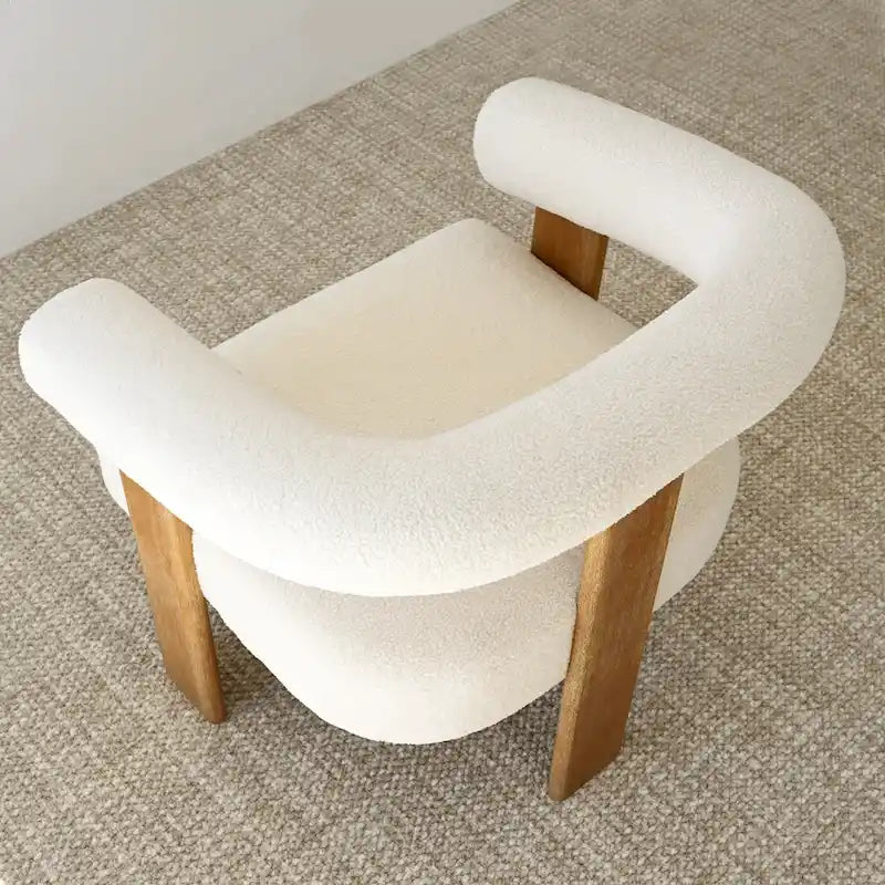 Fauteuil beige en bouclette, dossier ouvert incurvé, un seul siège