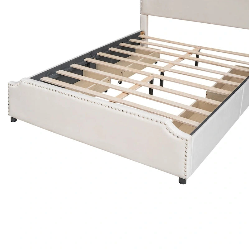 Lit plateforme tapissé en velours gris/beige avec garniture cloutée et 4 tiroirs – Queen