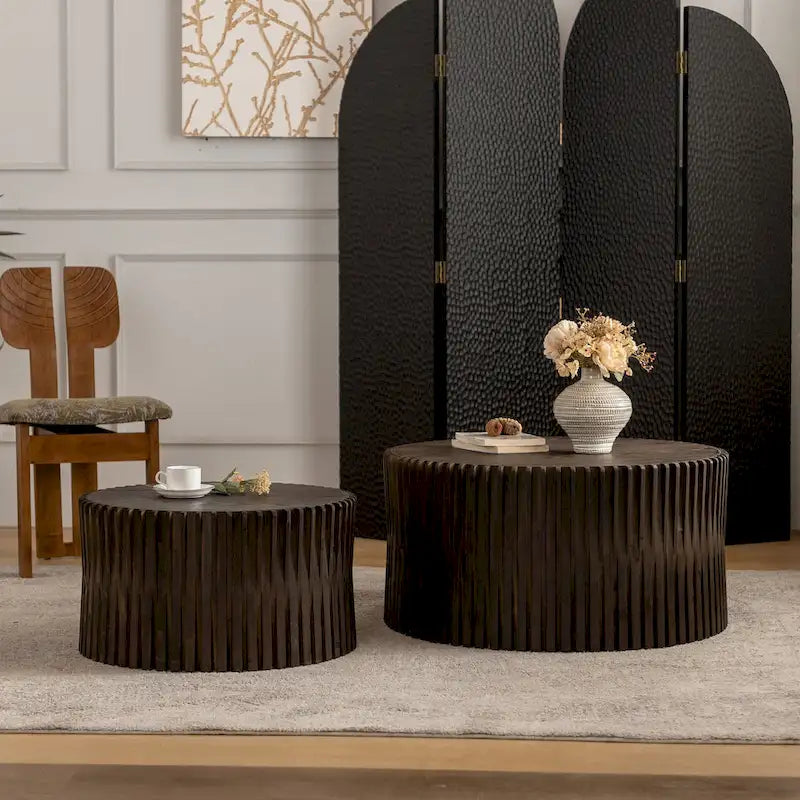 Table basse gigogne marron foncé / naturelle, relief gaufré vintage, lot de 2